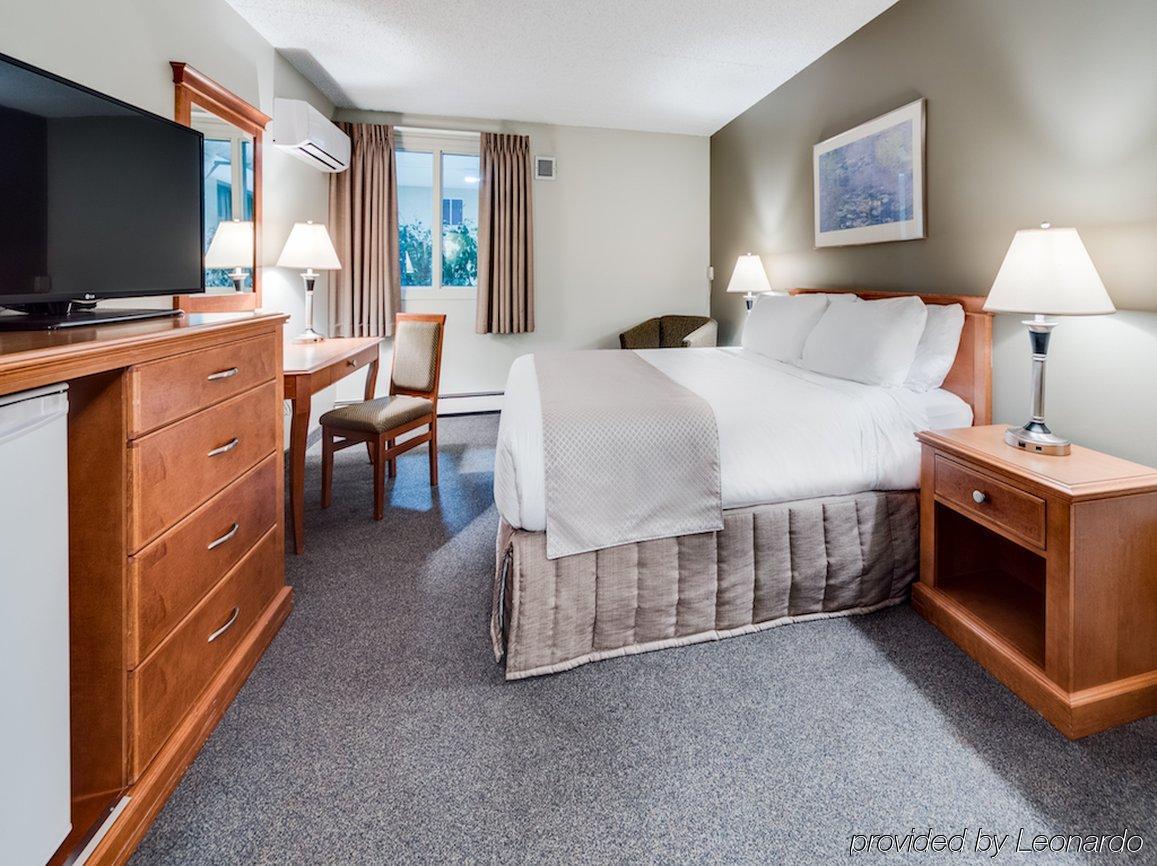 Heritage Inn Hotel & Convention Centre - High River Екстериор снимка