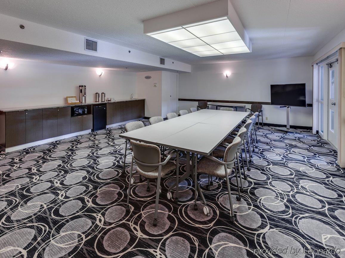 Heritage Inn Hotel & Convention Centre - High River Екстериор снимка