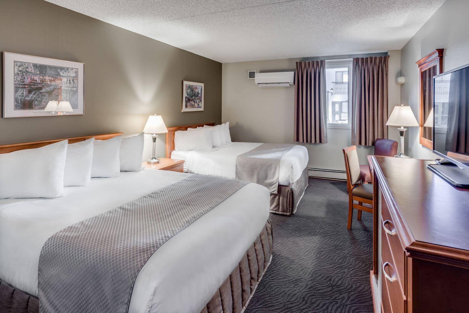 Heritage Inn Hotel & Convention Centre - High River Екстериор снимка